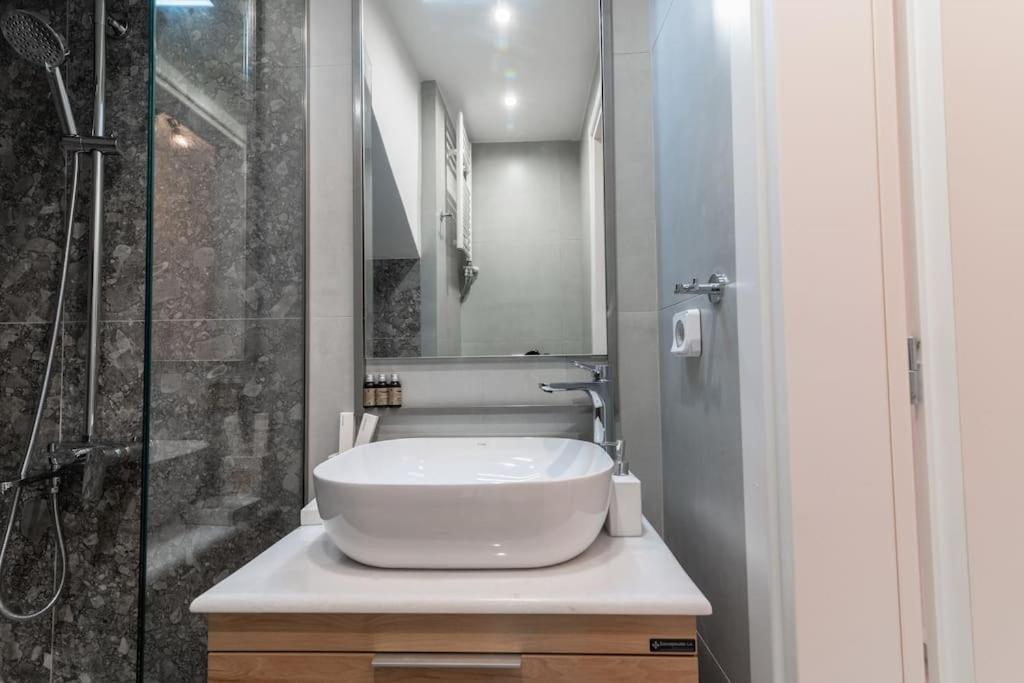 Apartment μεζονέτα με θέα στο πάρκο σταύρος νιάρχος One *